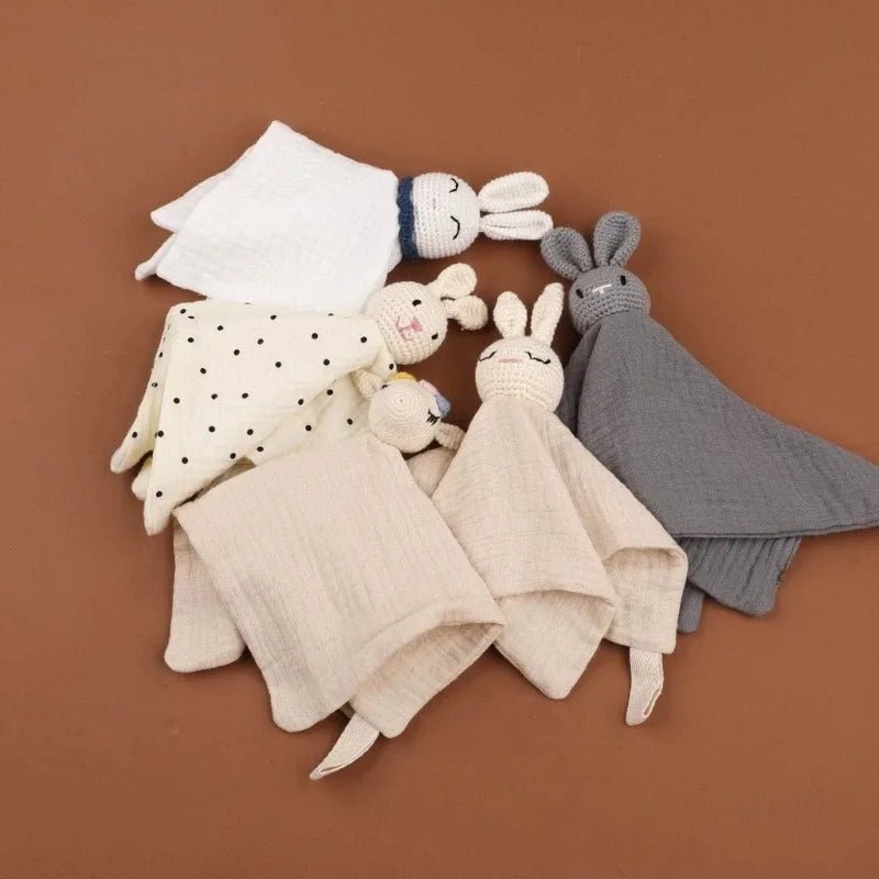 Doudou Lapin Bébé en Mousseline – Compagnon doux et rassurant